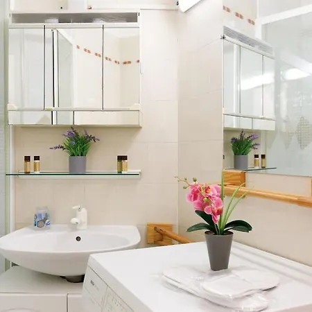 Vieux Port Yourhosthelper Apartment Saint-Raphael (Var)